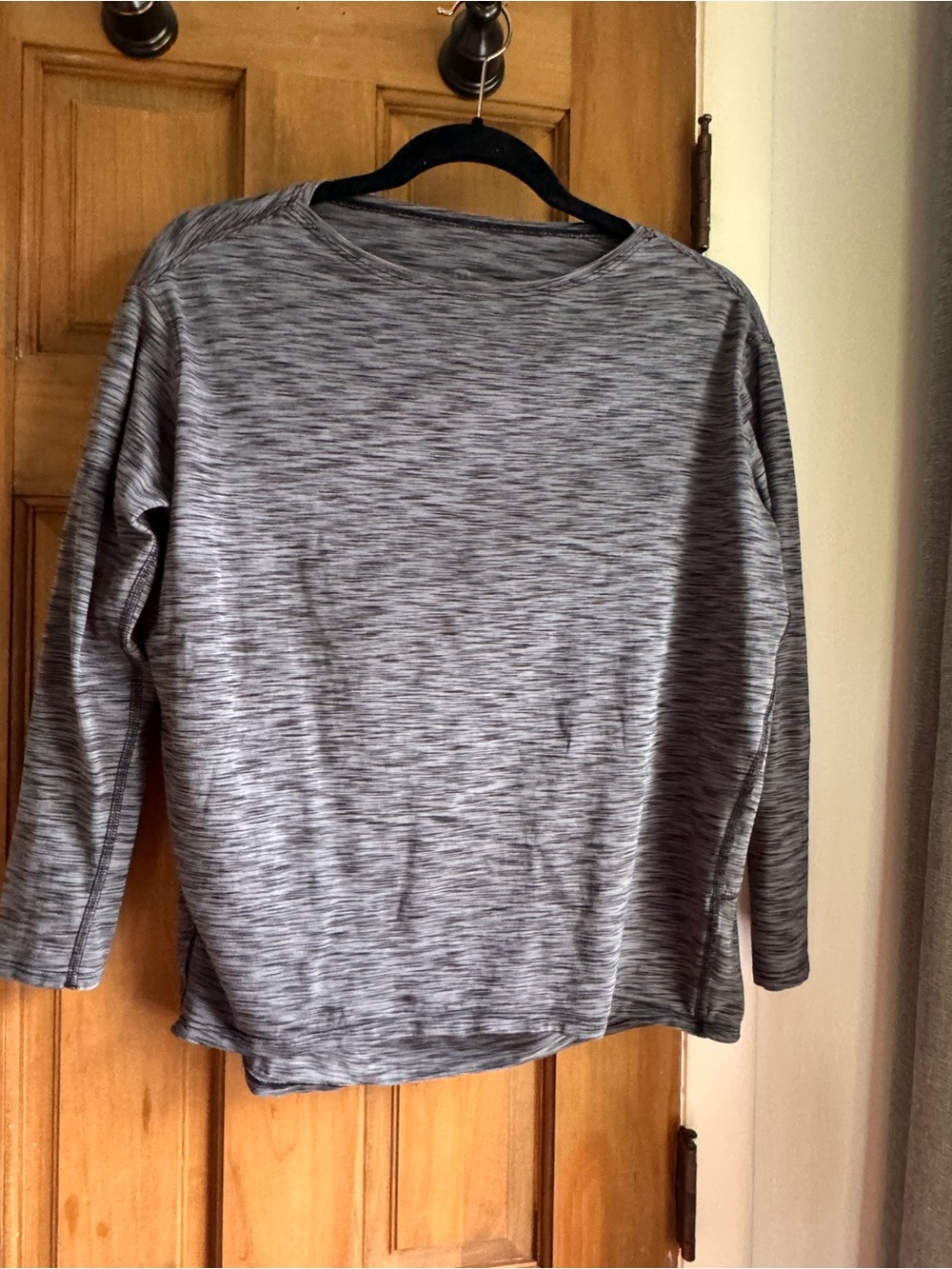 lululemon athletica Gray Heather Long-Sleeve Crew Tee